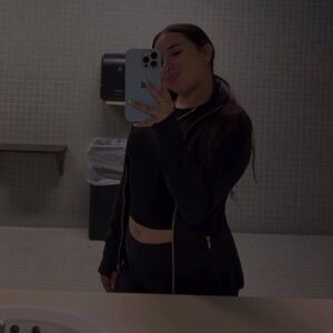 Meet your Posher, Frida